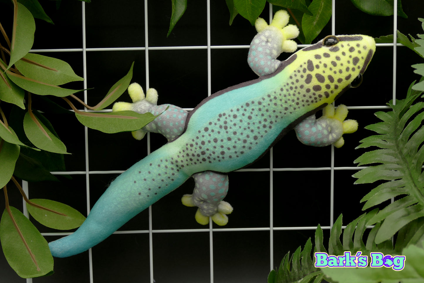Magnetic Daygeckos